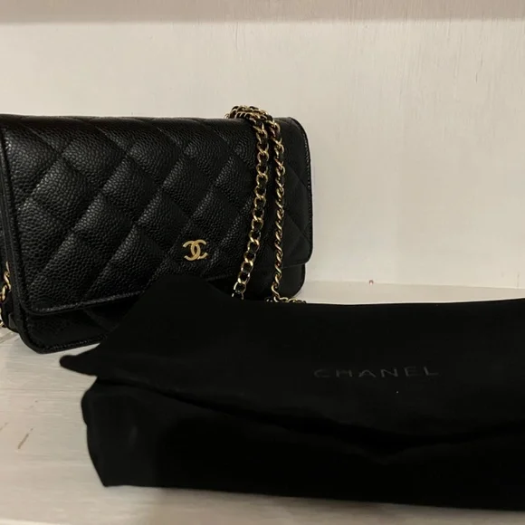 Chanel Classic Wallet On Chain (black caviar with gold hardware) // 2023 - Picture 10 of 10